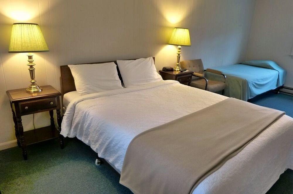 Harwood Hill Motel Bennington Extérieur photo