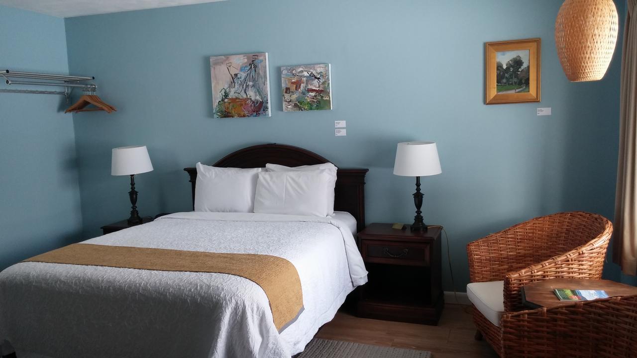 Harwood Hill Motel Bennington Extérieur photo