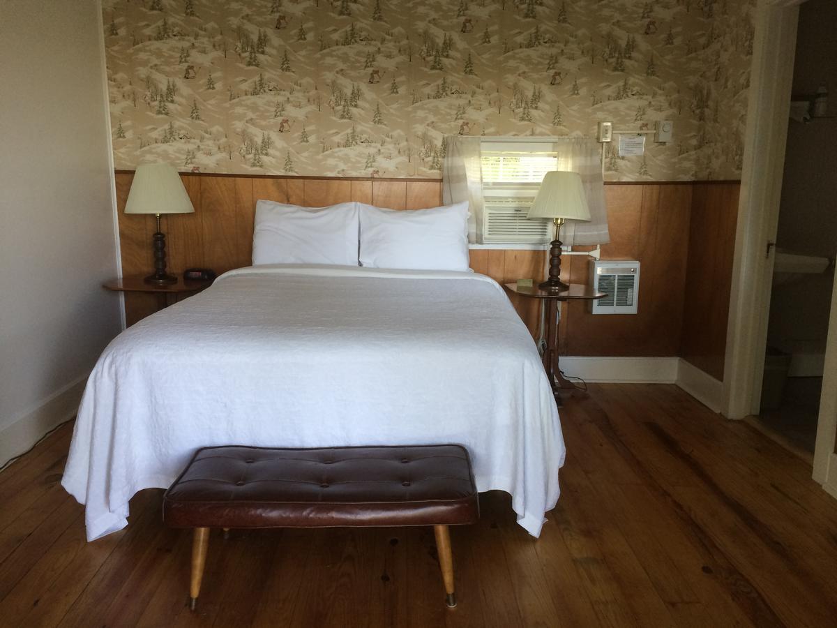Harwood Hill Motel Bennington Extérieur photo